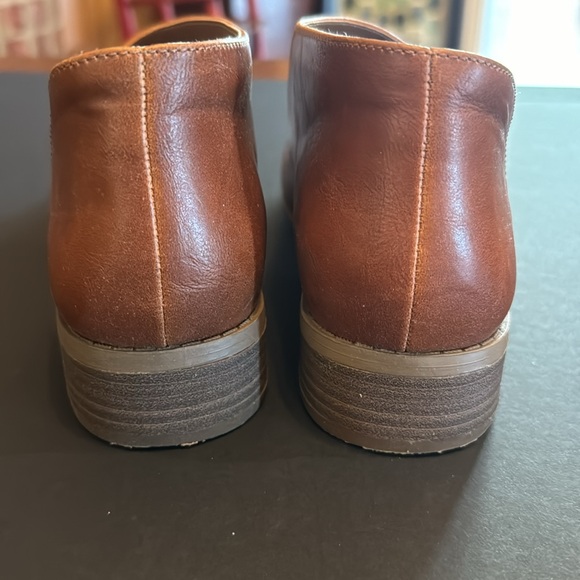 Shoes, Universal threads brown leather flat women’s shoes - Picture 4 of 5